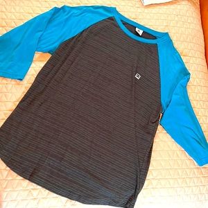 DC shoes ringer tee Lg